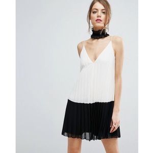 ASOS ✨ Parisien Pleated Dress + Satin Choker